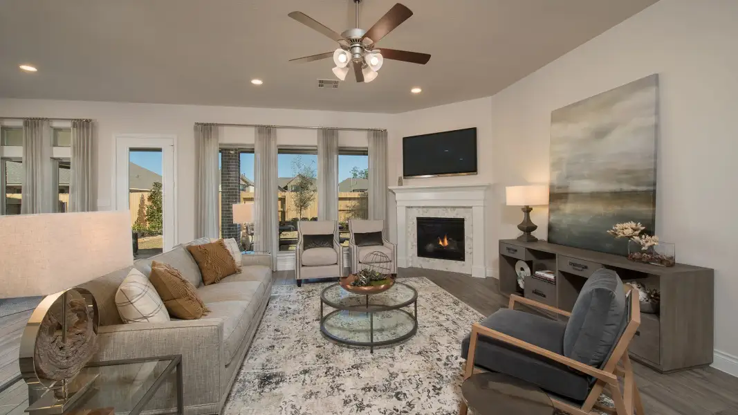 Representative furnished interior of a home built from the 2935W by Perry Homes in Briarley, Montgomery (Image 16).