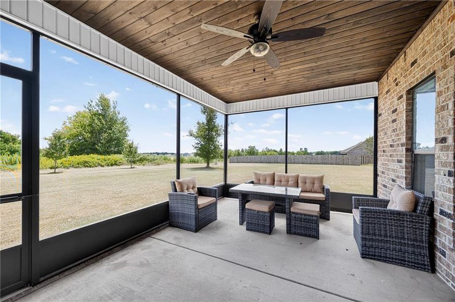 Exterior details and patio area of a home in , Kathleen (Image 4).
