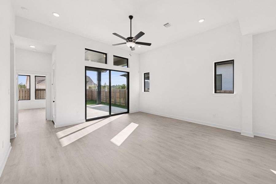 Spacious, unfurnished interior of a new home in Colton 45' Homesites, Todd Mission (Image 31). Spacious, unfurnished interior of a new home in Colton 45' Homesites, Todd Mission (Image 31).