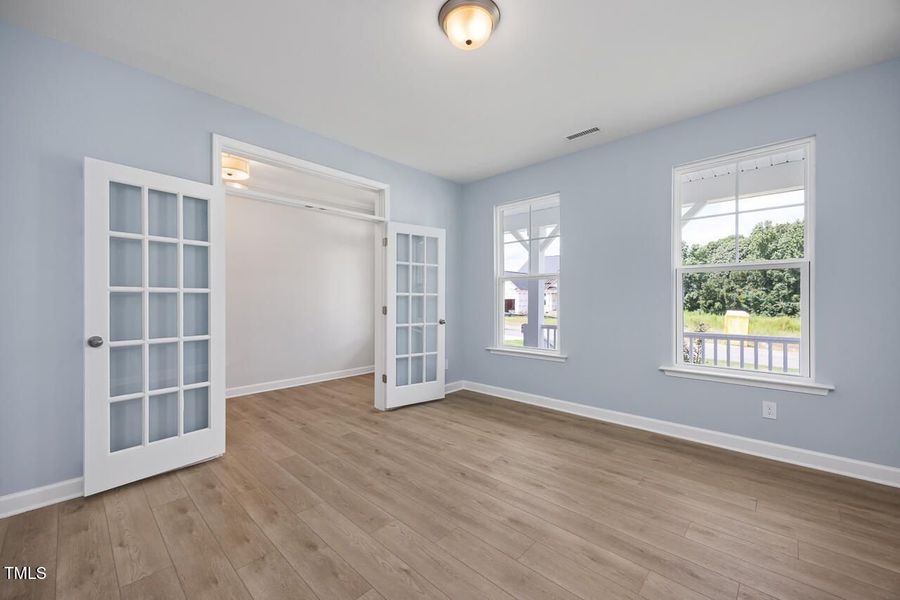 Spacious, unfurnished interior of a new home in Tobacco Road, Angier (Image 12).