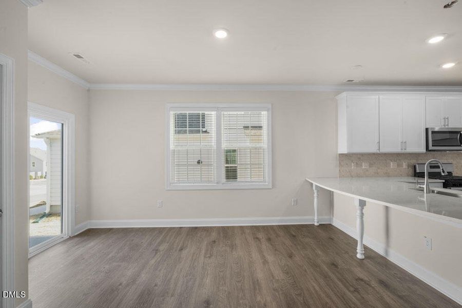 Breakfast Area Breakfast Area