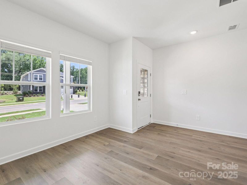 Photo is not of the actual home, but is an inspirational photo of builder’s model home and may depict options, furnishings, and/or decorator features that are not included Photo is not of the actual home, but is an inspirational photo of builder’s model home and may depict options, furnishings, and/or decorator features that are not included