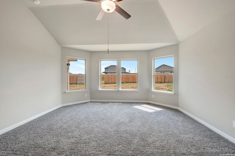Spacious, unfurnished interior of a new home in Hickory Ridge Estates, Elmendorf (Image 25).
