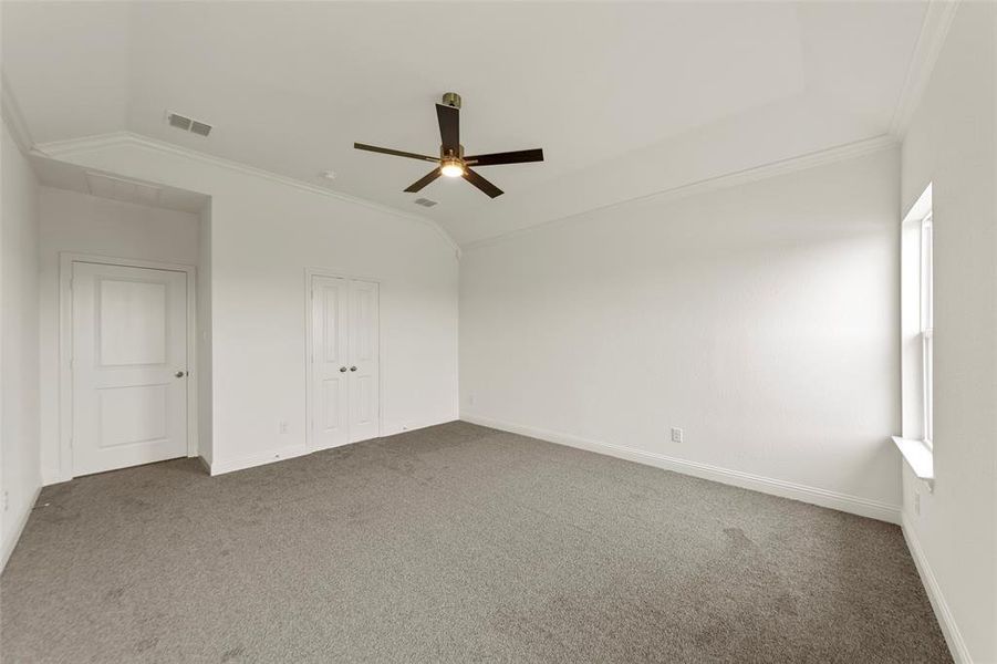 Spacious, unfurnished interior of a new home in , Josephine (Image 12).