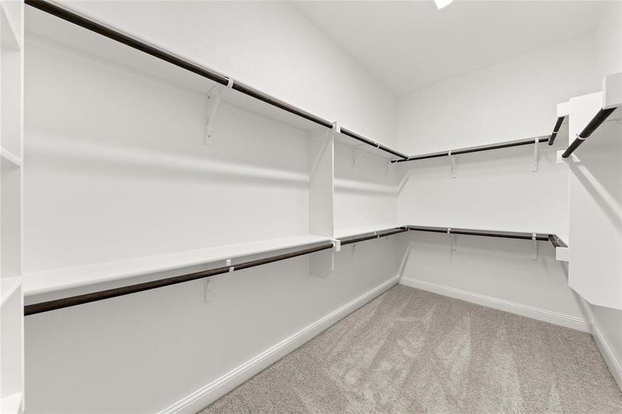 3901 Windmere  Closet