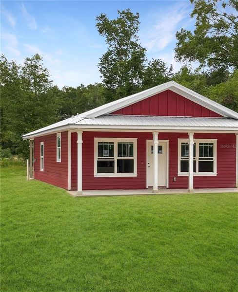 Front exterior of a new home in , Trenton, FL, highlighting curb appeal (Image 1). Front exterior of a new home in , Trenton, FL, highlighting curb appeal (Image 1).