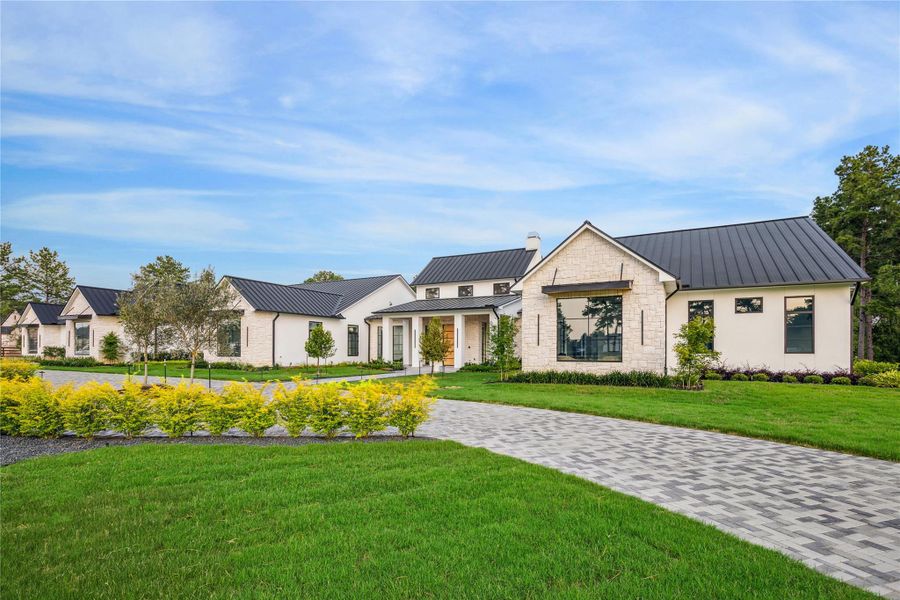 Previous project by SJS Group – exterior inspiration Previous project by SJS Group – exterior inspiration