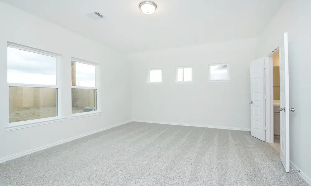 Representative unfurnished interior of a home built from the Enclave Series - Maldives by DRB Homes in Dauer Ranch, New Braunfels (Image 17).