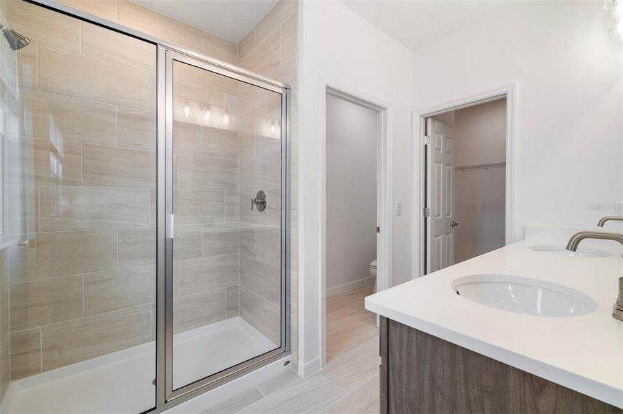 Furnished interior view inside a new home in Cypress Bluff, Groveland (Image 7). Furnished interior view inside a new home in Cypress Bluff, Groveland (Image 7).