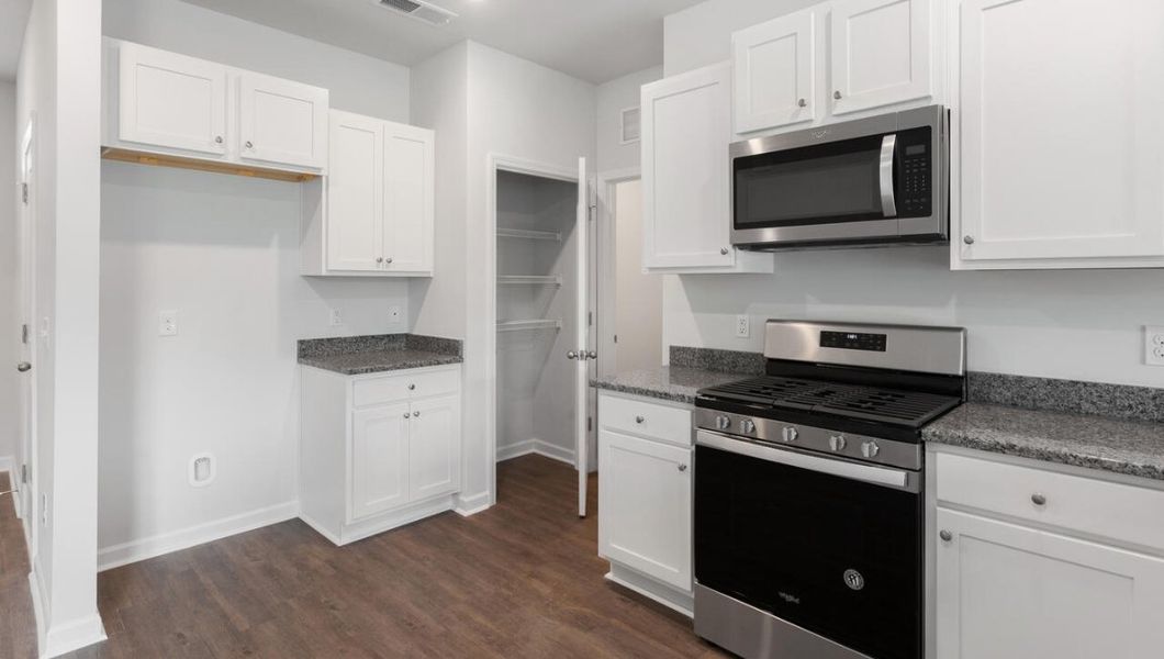 Furnished interior view inside a new home in Vineyard Trail, Jacksonville (Image 8). Furnished interior view inside a new home in Vineyard Trail, Jacksonville (Image 8).