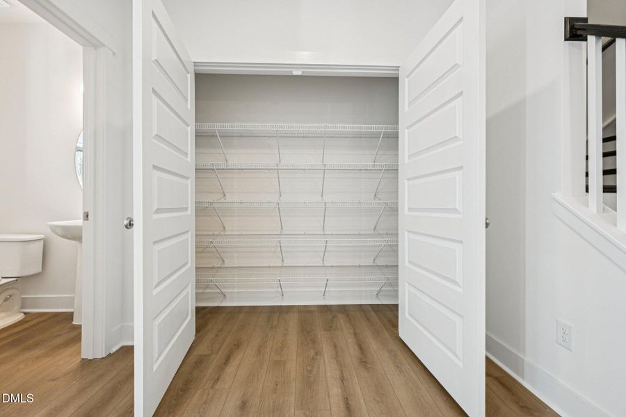 38-web-or-mls-Bayflower Wy-S3101-038