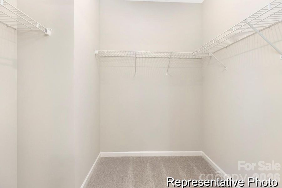 Spacious, unfurnished interior of a new home in Beaver Creek, Statesville (Image 16).