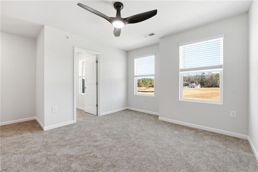 Spacious, unfurnished interior of a new home in Carolina, Palmetto (Image 13).