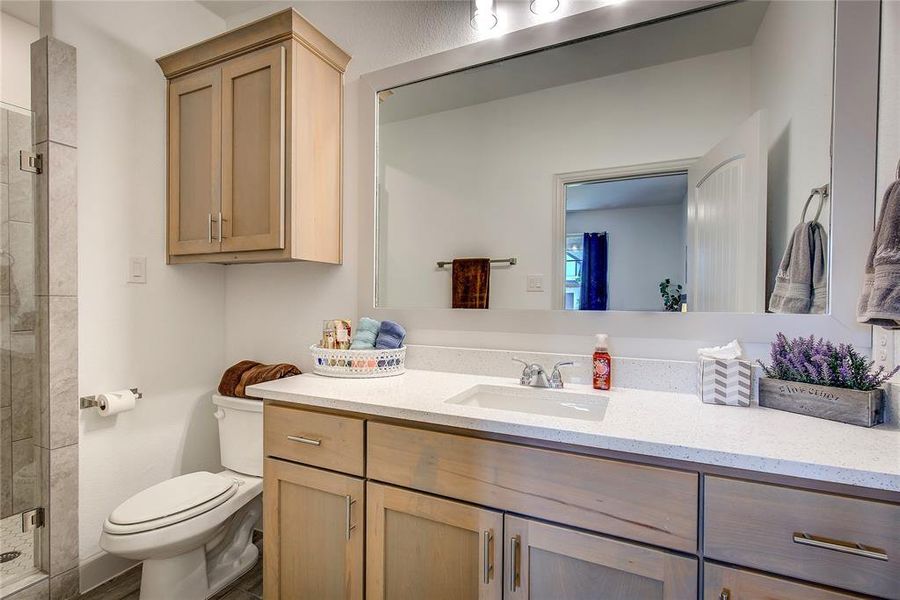 Furnished interior view inside a new home in , Lavon (Image 5).