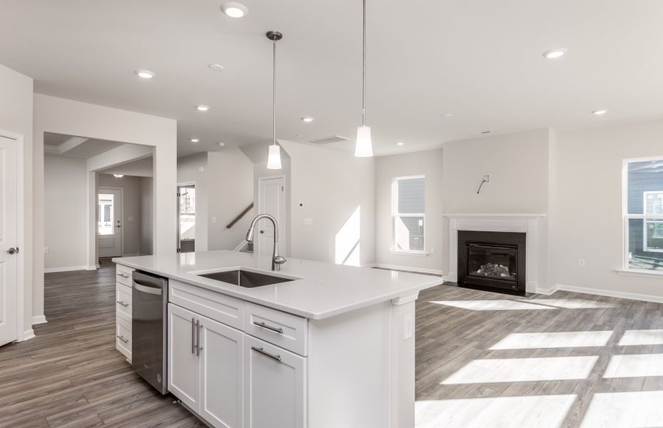 Representative furnished interior of a home built from the Richton by Pulte Homes in Riverlights, Wilmington (Image 9).
