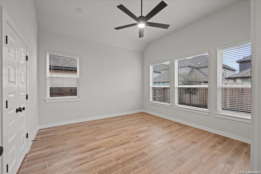Spacious, unfurnished interior of a new home in Legacy at Lake Dunlap, New Braunfels (Image 15).
