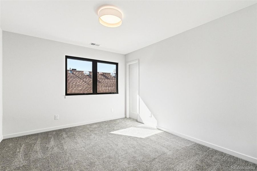 Spacious, unfurnished interior of a new home in , Denver (Image 23).