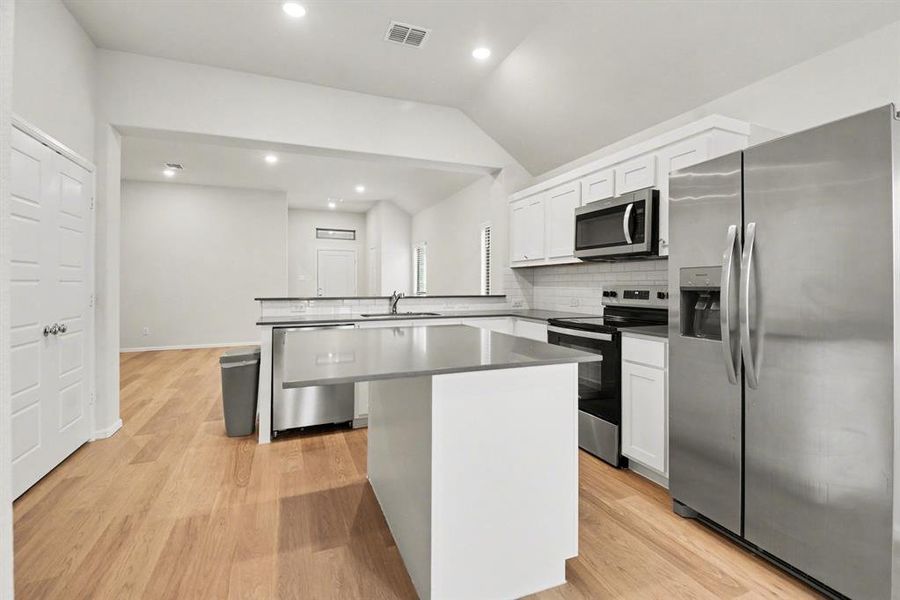 Furnished interior view inside a new home in Stratton Place, Greenville (Image 12).