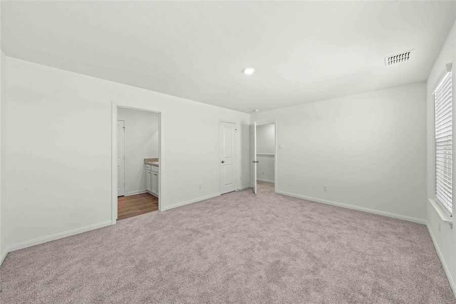 Spacious, unfurnished interior of a new home in Cypress Trails at Bauer Landing, Hockley (Image 10). Spacious, unfurnished interior of a new home in Cypress Trails at Bauer Landing, Hockley (Image 10).