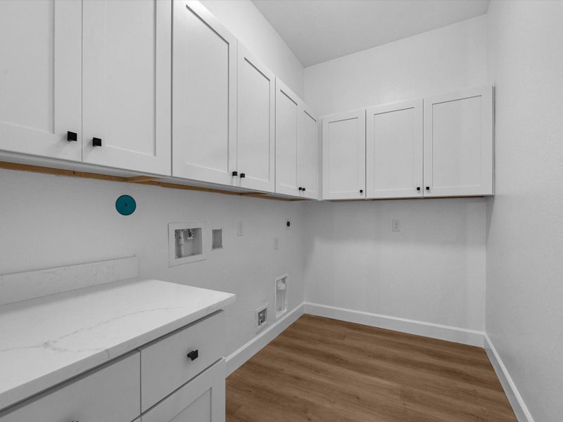 Utility room with matching counter and EXTRA storage! Utility room with matching counter and EXTRA storage!