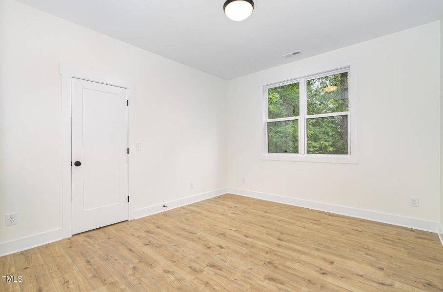 027_img_3472-edit_585