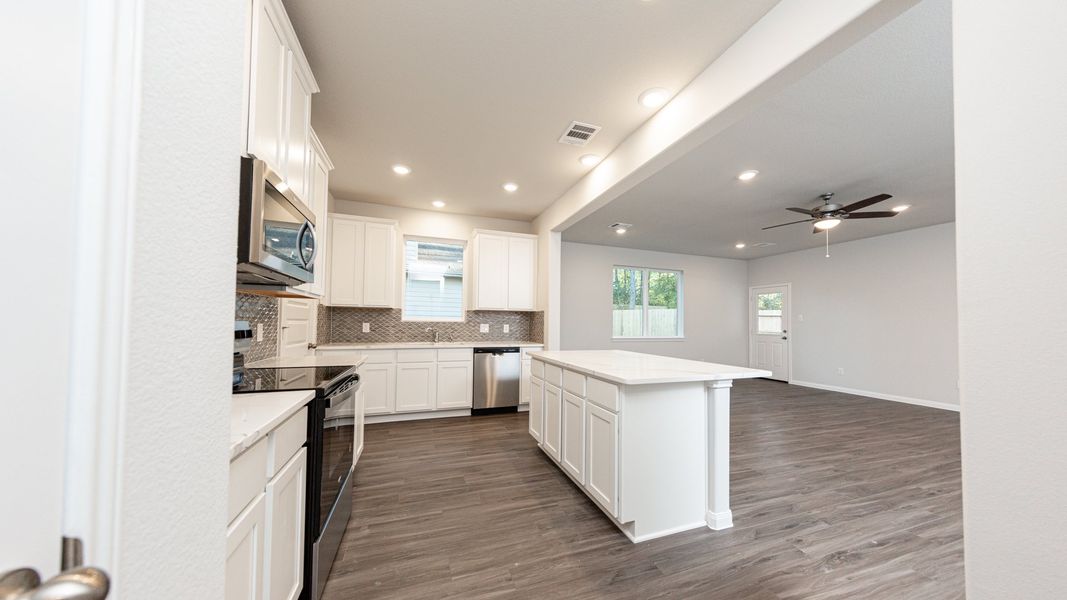 Representative furnished interior of a home built from the The Bronte - Walden on Lake Conroe by Legend Homes in Lake Conroe Area Homes, Montgomery (Image 5).