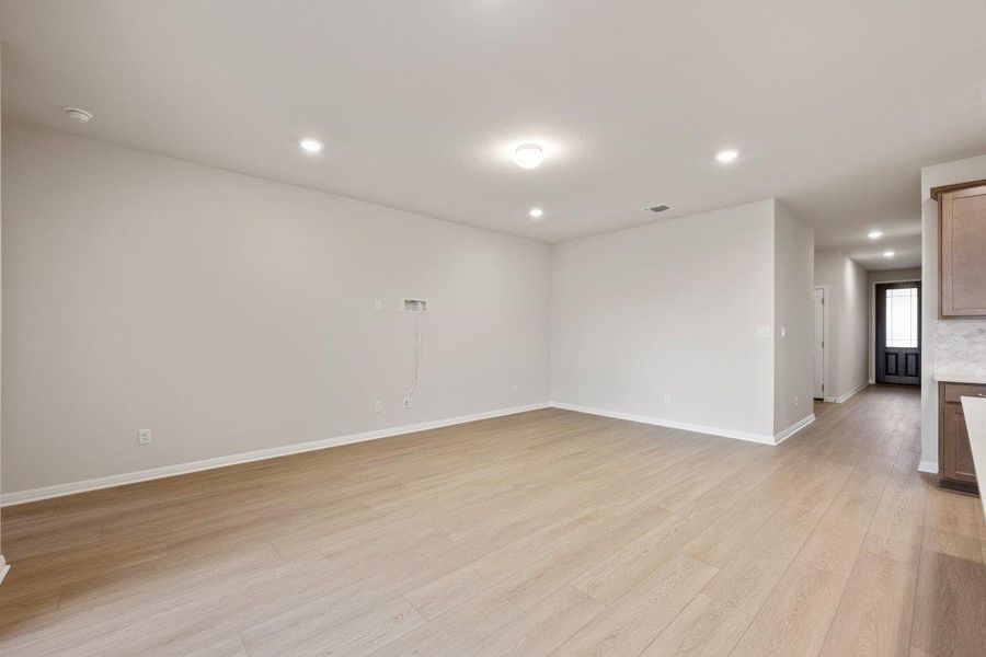 Representative images and renderings are for illustrative purposes. Actual structural options and design finishes of home may vary. Representative images and renderings are for illustrative purposes. Actual structural options and design finishes of home may vary.