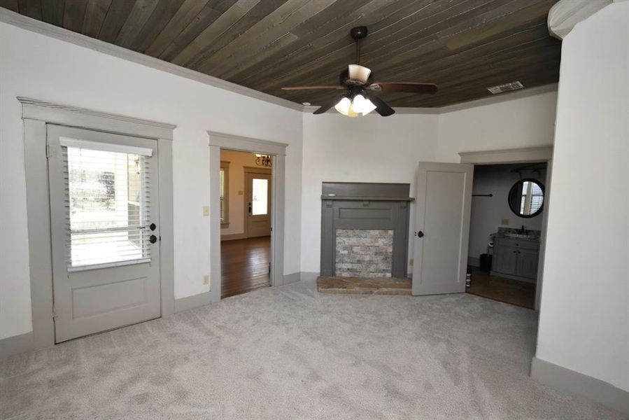 Spacious, unfurnished interior of a new home in , Alba (Image 17).