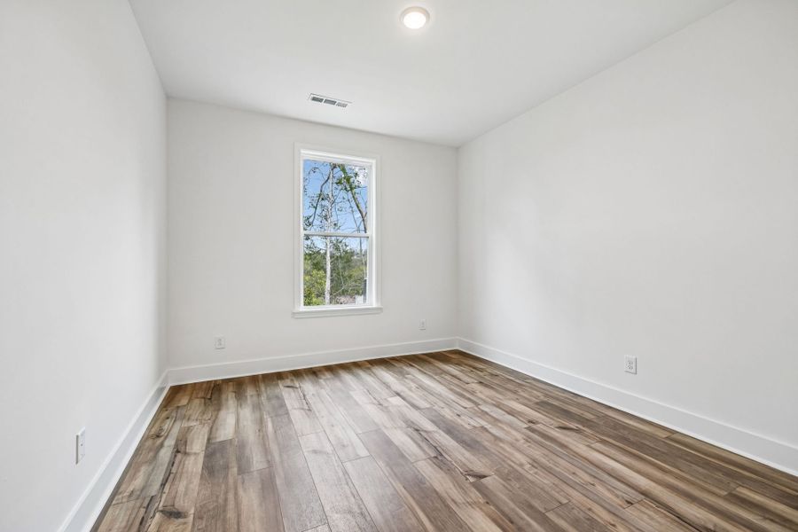 Spacious, unfurnished interior of a new home in Devonshire, Mount Juliet (Image 33).