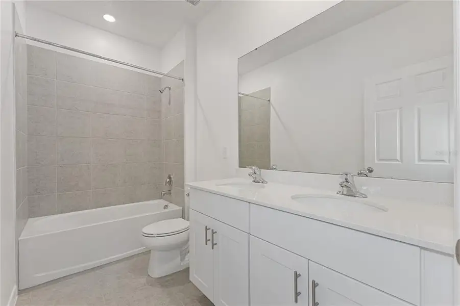 Furnished interior view inside a new home in Mirror Lake Village, Fruitland Park (Image 3). Furnished interior view inside a new home in Mirror Lake Village, Fruitland Park (Image 3).