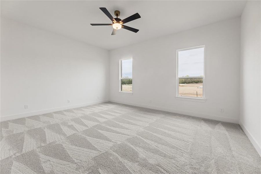Spacious, unfurnished interior of a new home in King Crossing Estates, Van Alstyne (Image 29).