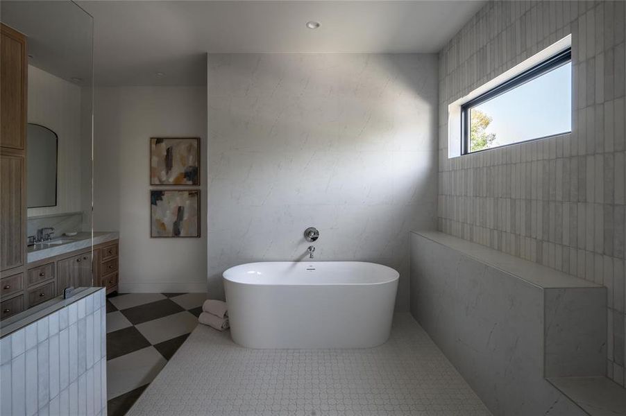 Furnished interior view inside a new home in , Dallas (Image 18).