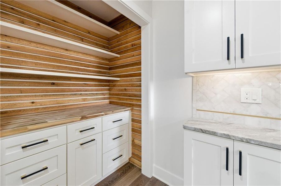 Furnished interior view inside a new home in , Atlanta (Image 6).