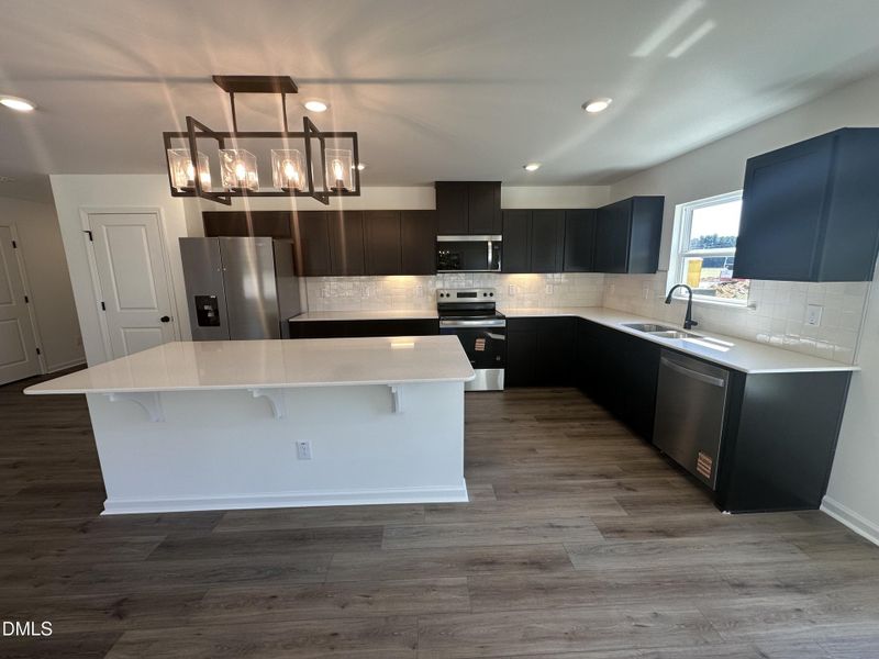 20250920_155540164_iOS