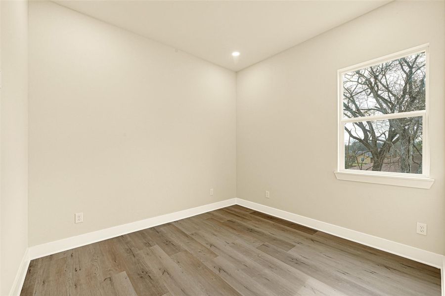 Spacious, unfurnished interior of a new home in , Houston (Image 21).