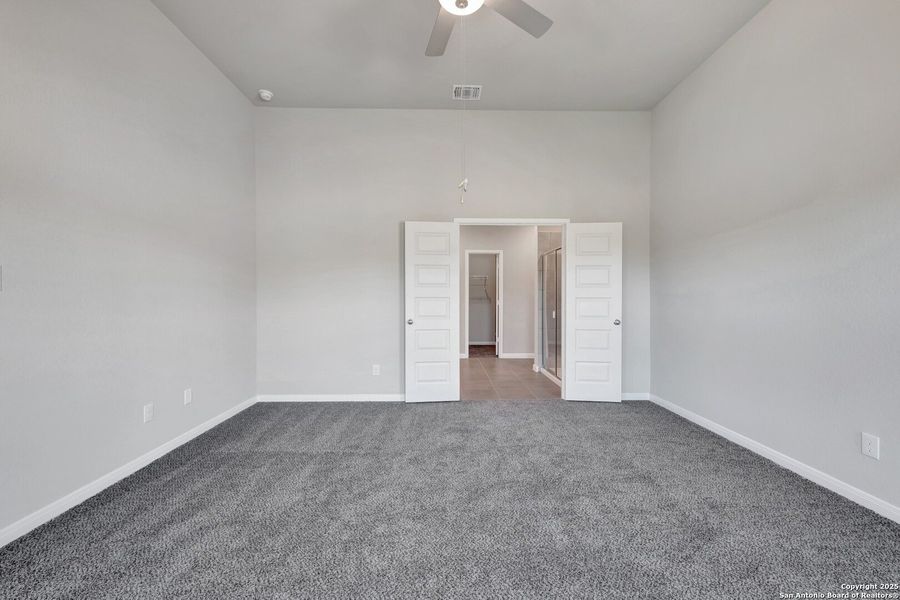 Spacious, unfurnished interior of a new home in Paloma Park, Converse (Image 37).