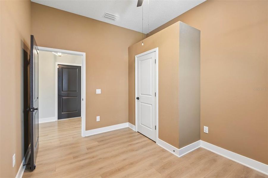Spacious, unfurnished interior of a new home in , Tampa (Image 32). Spacious, unfurnished interior of a new home in , Tampa (Image 32).