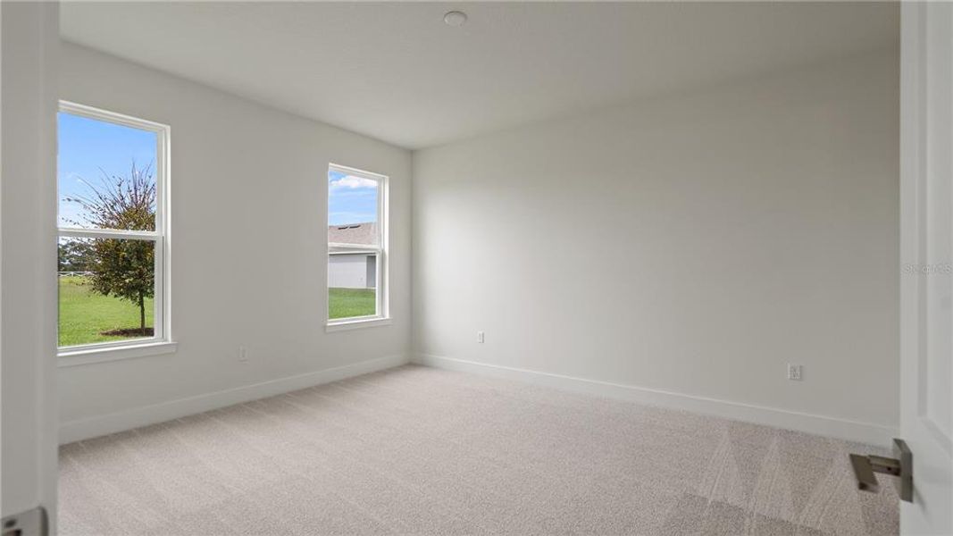 Spacious, unfurnished interior of a new home in Trailside, Mount Dora (Image 22).