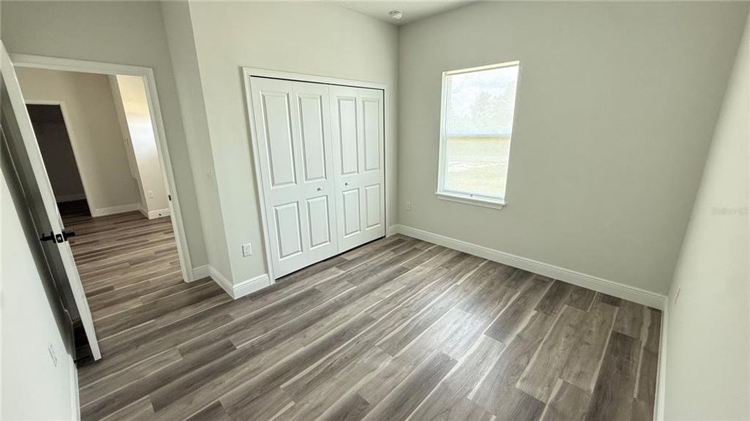 Spacious, unfurnished interior of a new home in , Ocala (Image 10).