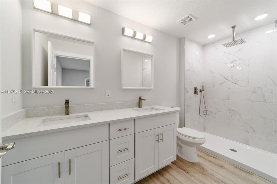 Furnished interior view inside a new home in , Ocala (Image 4).