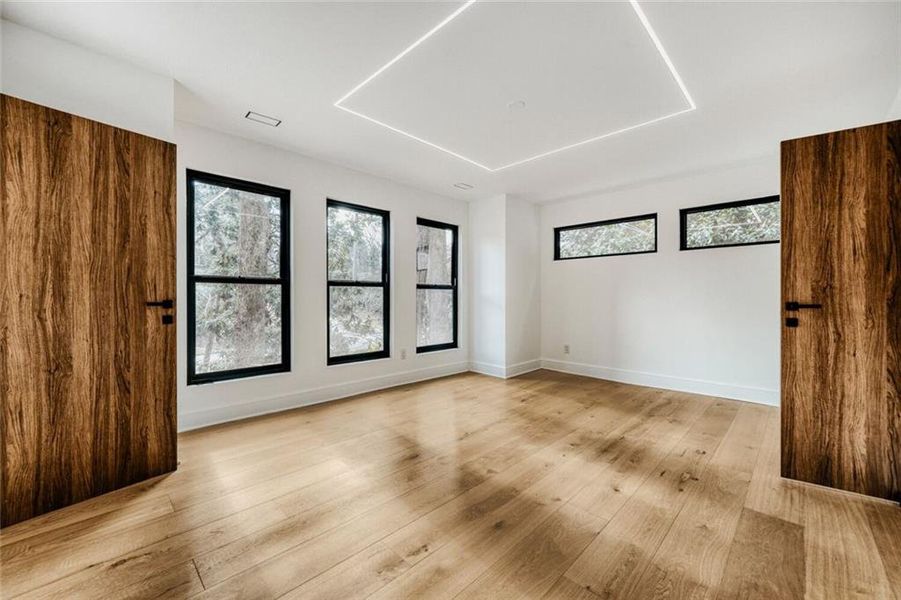Spacious, unfurnished interior of a new home in , Atlanta (Image 25). Spacious, unfurnished interior of a new home in , Atlanta (Image 25).