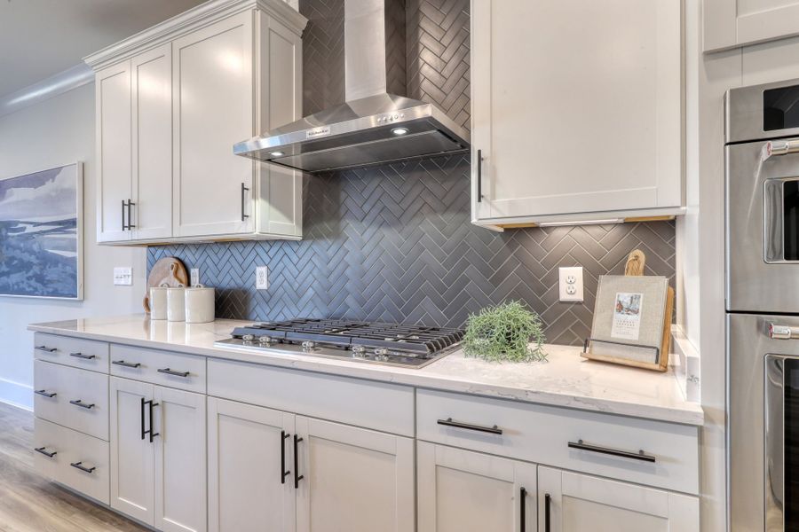 Representative furnished interior of a home built from the Vanderbilt by Pulte Homes in Indigo Bay, Myrtle Beach (Image 19).