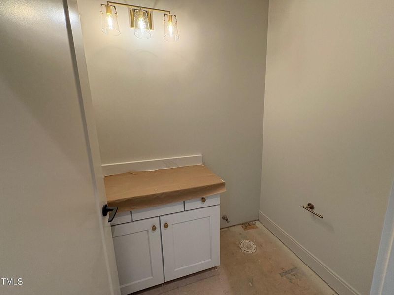 25.06.30 interior 22 25.06.30 interior 22