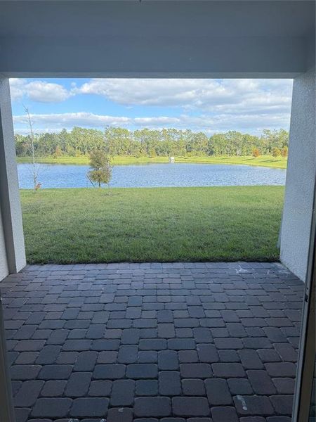 Exterior details and patio area of a home in , St. Cloud (Image 2).
