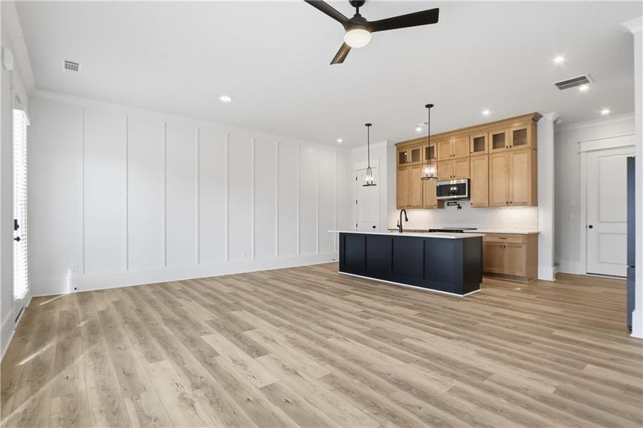 Spacious, unfurnished interior of a new home in , Braselton (Image 26). Spacious, unfurnished interior of a new home in , Braselton (Image 26).