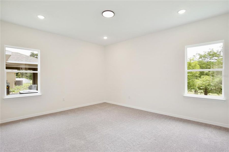 Spacious, unfurnished interior of a new home in , Groveland (Image 14).