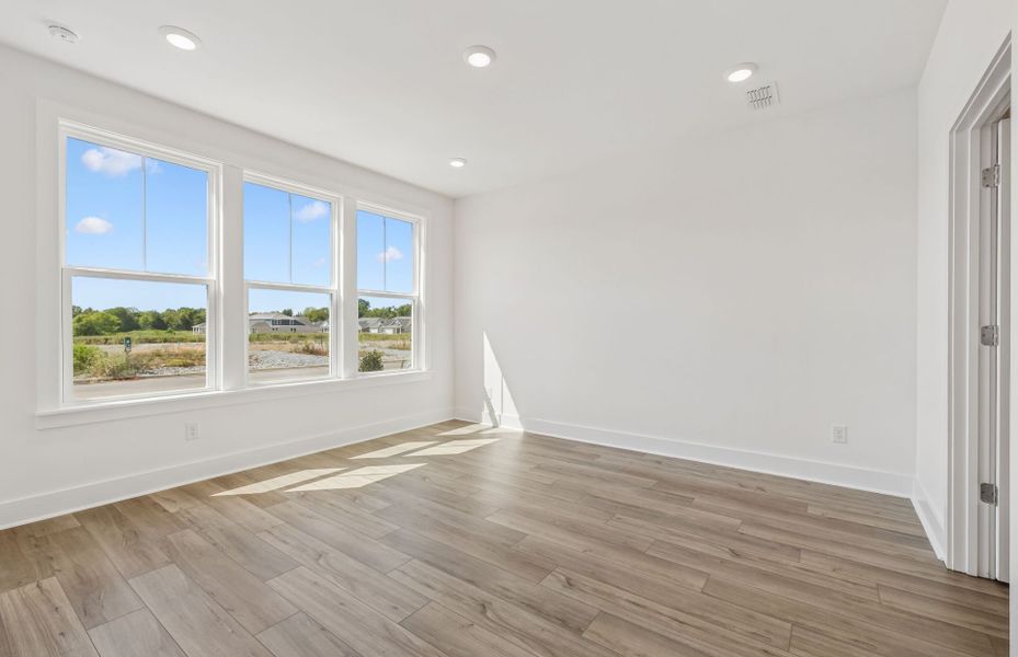 Spacious, unfurnished interior of a new home in Bradshaw Farms Reserve, Mount Juliet (Image 33). Spacious, unfurnished interior of a new home in Bradshaw Farms Reserve, Mount Juliet (Image 33).