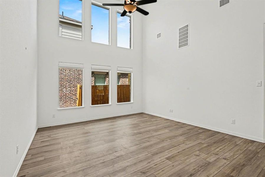 Spacious, unfurnished interior of a new home in Northpointe, Fort Worth (Image 14).