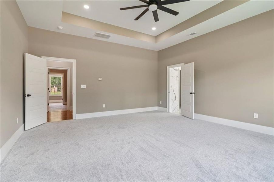 Spacious, unfurnished interior of a new home in , Lilburn (Image 61).