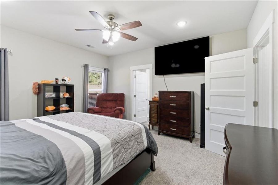 Furnished interior view inside a new home in , Cedartown (Image 10).